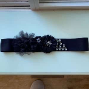WHBM Black flower rhinestone belt-M/L size.